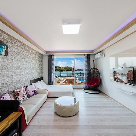 Dolsanmaru Pension Йосу Екстериор снимка