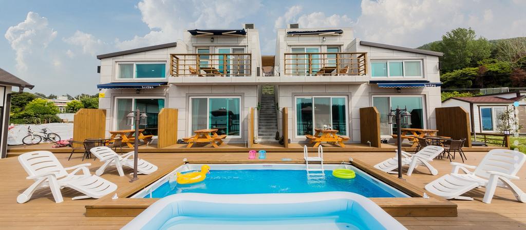 Dolsanmaru Pension Йосу Екстериор снимка