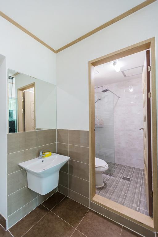 Dolsanmaru Pension Йосу Екстериор снимка